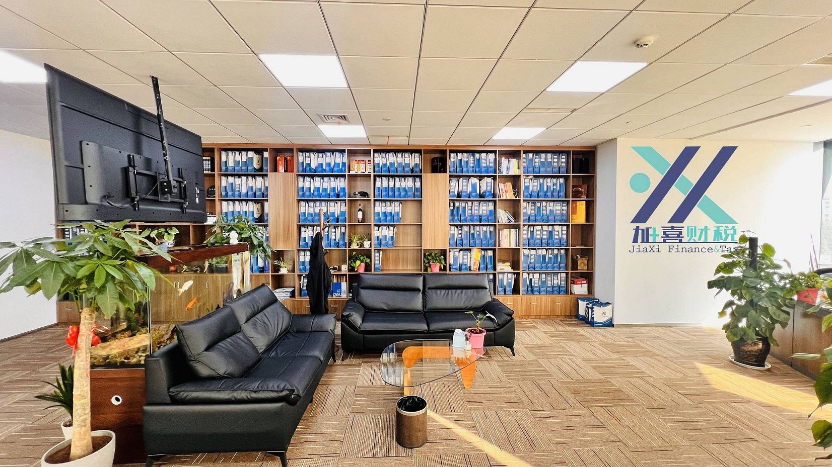 ¿Cuál es el capital registrado mínimo requerido para establecer una empresa de capital extranjero en Shanghái?  